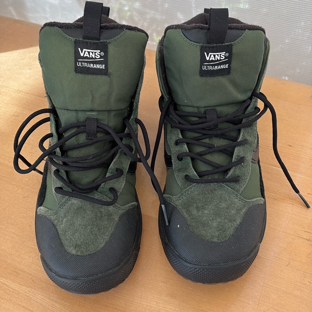 Brand new Vans ultra Cush men’s boots